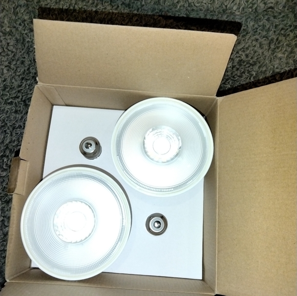 EcoSmart 90W Equivalent Bright White PAR38 Non-Dimmable LED Flood Light Bulb (4) - Picture 4 of 4